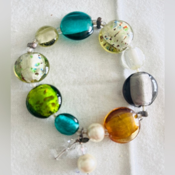 B1931 Sterling Silver and Glass Bead Bracelet - Picture 2 of 4